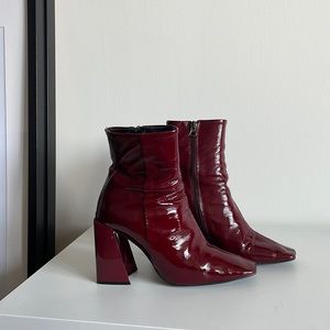 Burgundy Naplack Leather Booties | L’intervalle